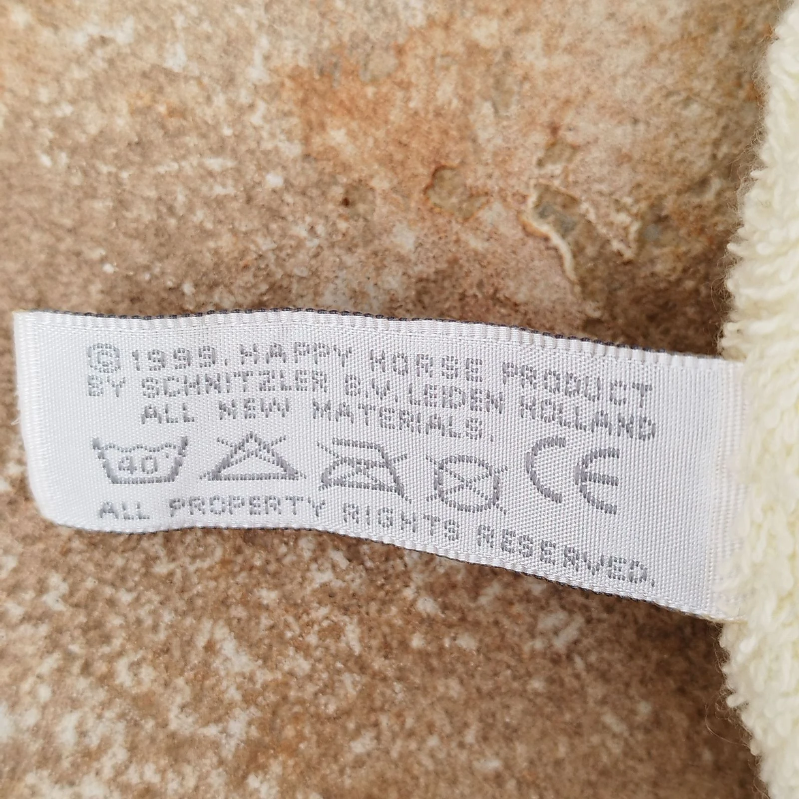 Peluche duende gorro de rayas con cascabel – photo 6